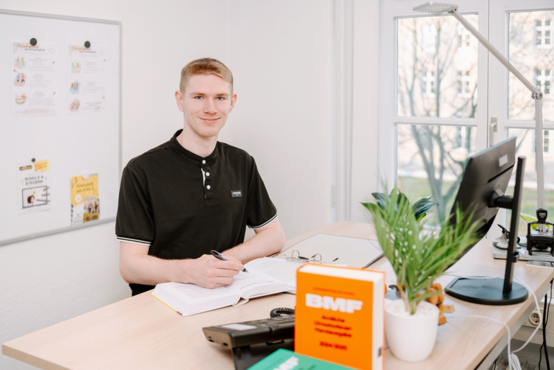 Illustration von einer Finanzwirtin